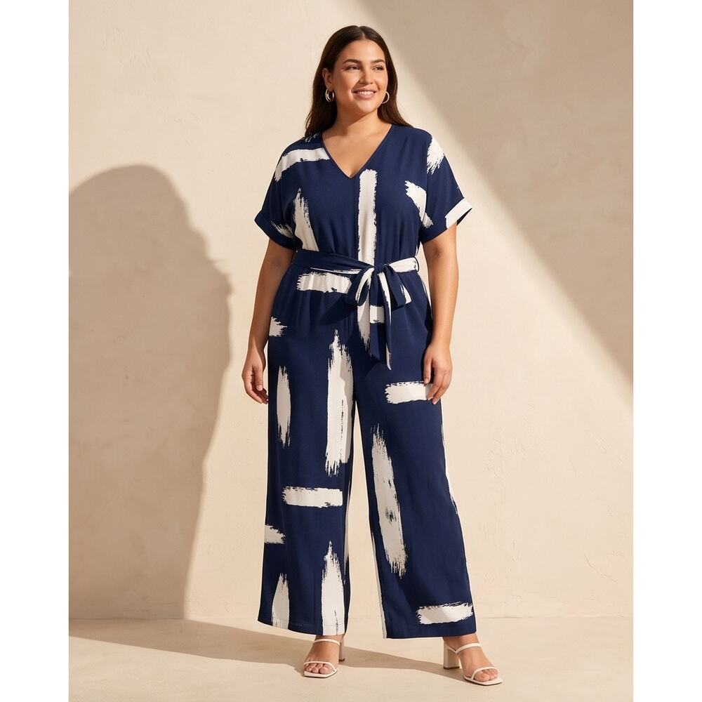 BloomChic Navy and White Abstract Print V-Neck Jumpsuit Size US 18- - Picture 3 of 7
